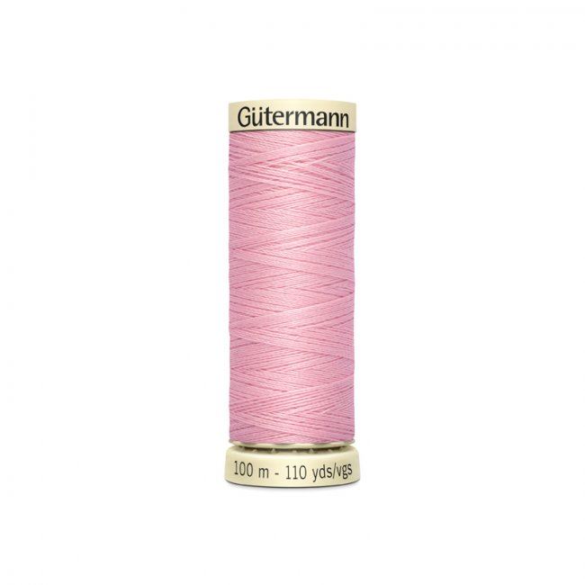 Univerzální šicí nit Gütermann v růžové barvě 660