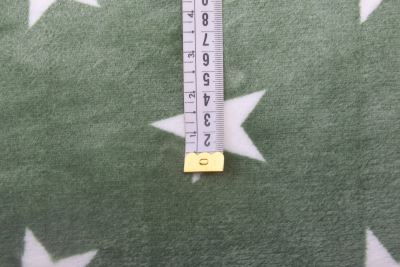 Wellness fleece v zelené barvě s potiskem hvězdiček S2458R-3684 (3)