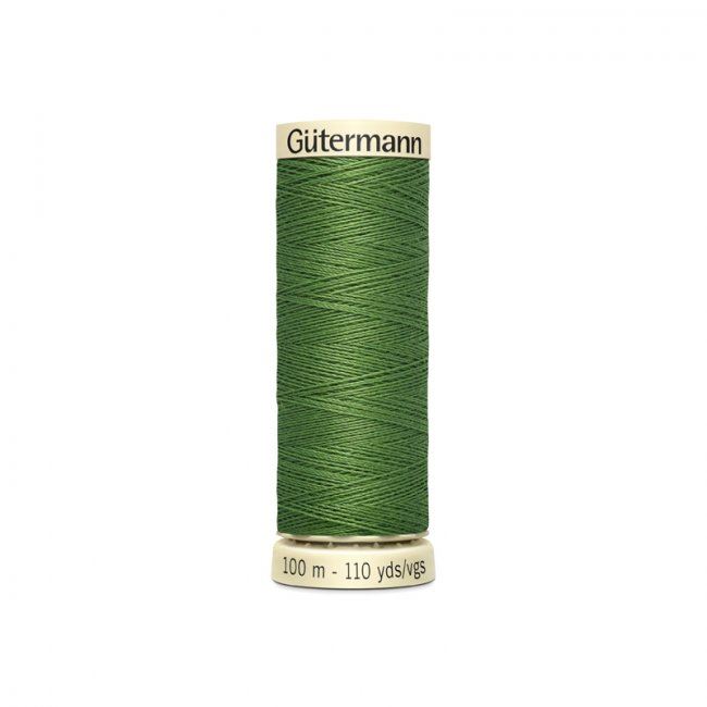Univerzální šicí nit Gütermann v zelené barvě 919