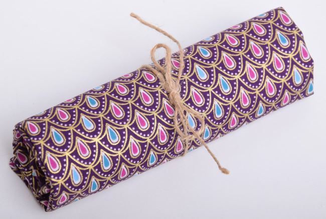 Rolička vánoční bavlny ve fialové barvě s ozdobným potiskem RO18712/044