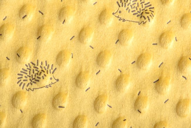 Minky fleece v hořčičné  barvě s potiskem ježka 15875/575