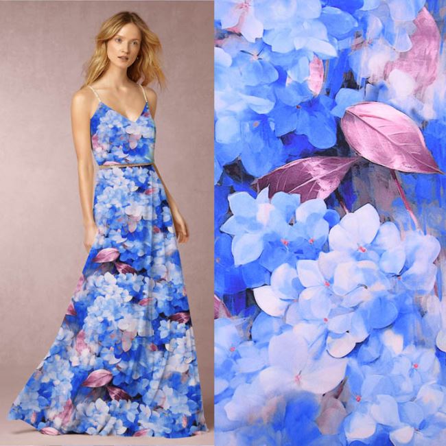 Umělé hedvábí Silky v modré barvě s digitálním potiskem květů hortenzie CS13107C