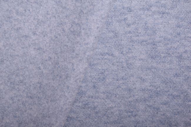 Počesaná pletenina ve světle modré barvě Q22418-006D