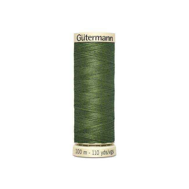 Univerzální šicí nit Gütermann v zelené barvě 148