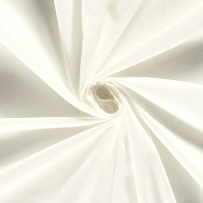 Bavlněný popelín ve smetanové barvě 20700/051