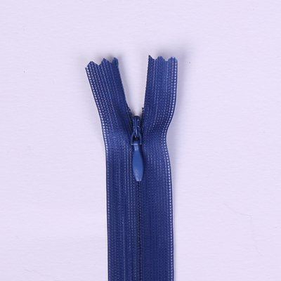 Skrytý zip v modré barvě 20cm I-3W0-20/803