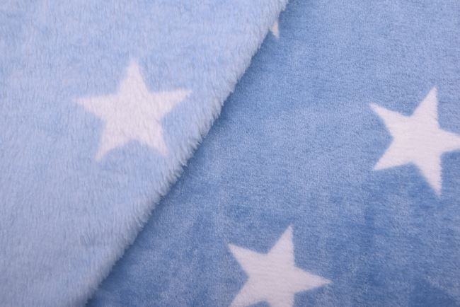 Wellness fleece ve světle modré barvě se vzorem hvězdiček S2458R-3685