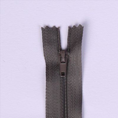 Spirálový zip šedé barvy 16cm I-3S0-16-319