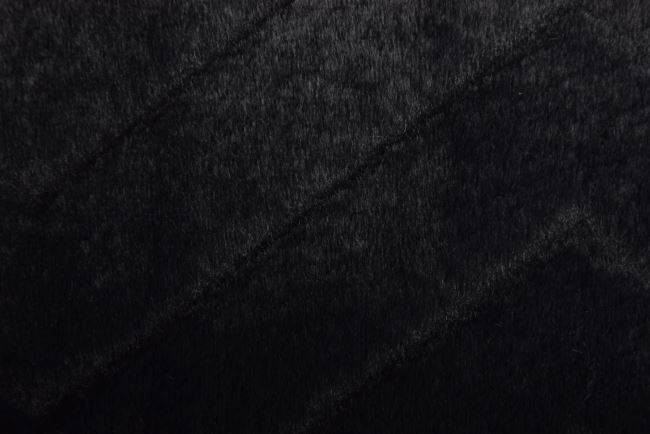 Kožešinka v černé barvě s motivem cik cak 15179/999