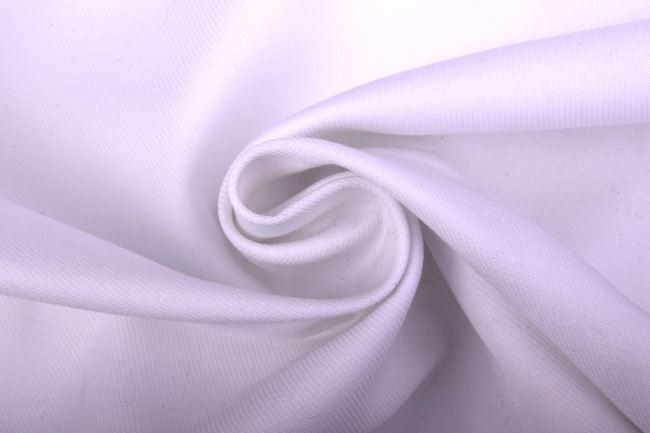 Bavlněný kepr - Gabardén v bílé barvě TI568