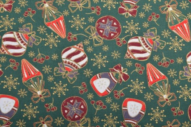 Vánoční látka z bavlny v tmavě zelené barvě s potiskem vánočních ozdob 12717/025