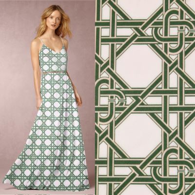 Umělé hedvábí Silky ve smetanové barvě s digitálním potiskem ornamentů Z034 Umělé hedvábí Silky ve smetanové barvě s digitálním potiskem ornamentů Z034