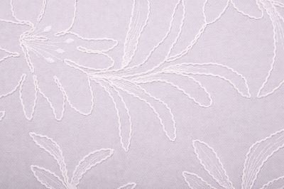 Vyšívaná bavlněný gabardén v béžové barvě s květy 22670/178