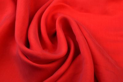 Cupro v červené barvě se sametovým povrchem QT037