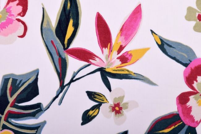 Bavlněná halenkovina ve smetanové barvě s květy B95182