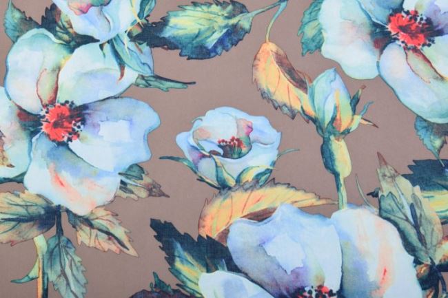 Halenkovina v béžové barvě s velkým potiskem rozkvetlých květin 10253/052