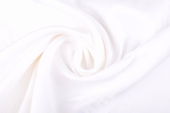 Lesklá halenkovina v bílé barvě 16940/001