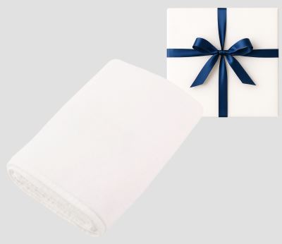 Froté osuška v bílé barvě v dárkovém balení NEU020