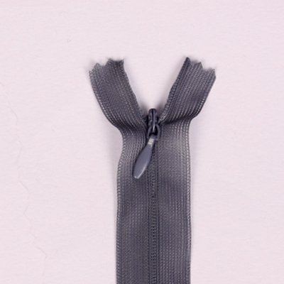 Skrytý zip tmavě šedý 35cm I-3W0-35-312