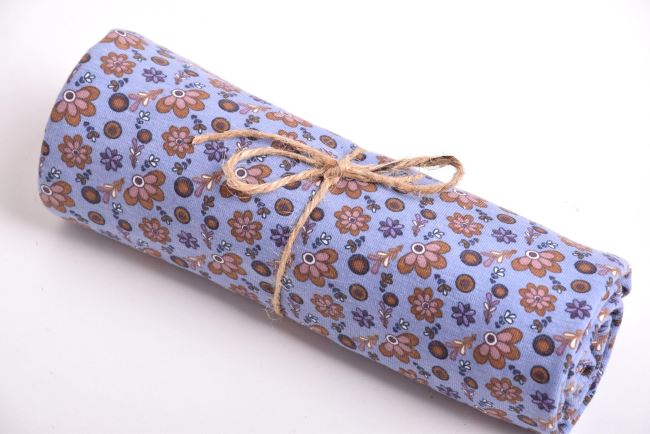 Rolička bavlněného úpletu v modro fialové barvě s potiskem květin ROK10441-921