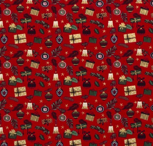 Vánoční látka z bavlny v červené barvě s potiskem dárků a ozdob 18732/015