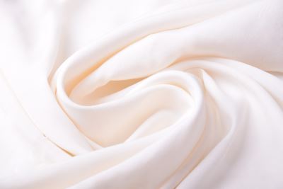 Cupro s příměsí bavlny ve smetanové barvě Q1142