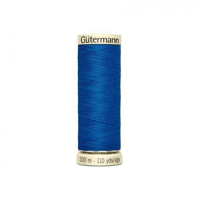 Univerzální šicí nit Gütermann v  modré barvě 322