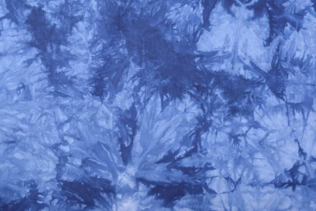 Bavlněná látka s modrým batikovaným vzorem A5