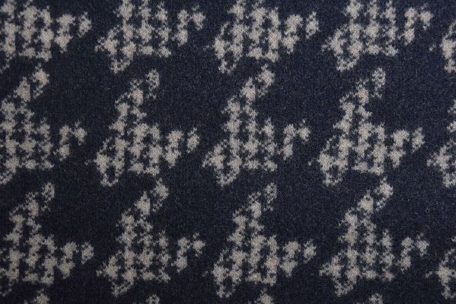 Vlněná kabátová látka v tmavě modré barvě se vzorem kohoutí stopy NS372