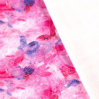 Počesaná teplákovina v růžové barvěs digitálním potiskem květin 20524/012