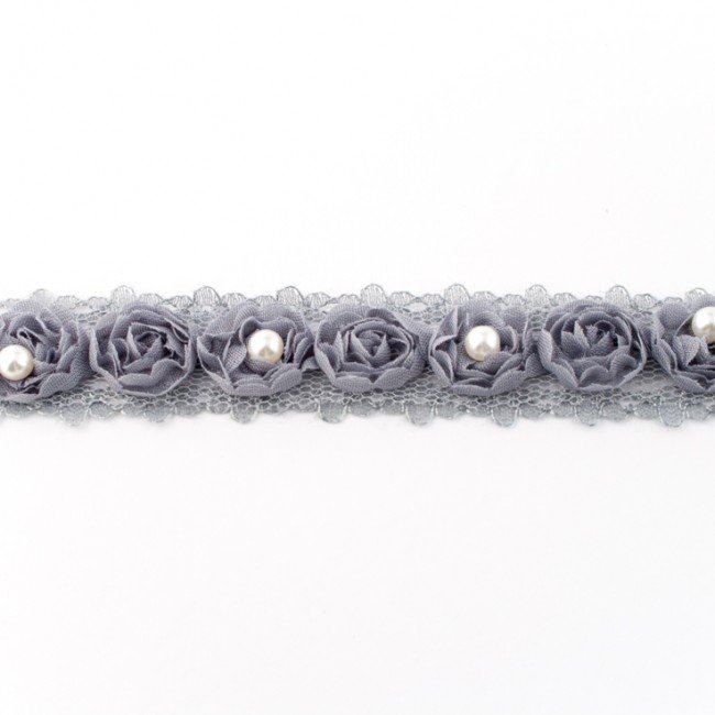 Krajka v šedé barvě s růžičkami a perličkami 11174-B