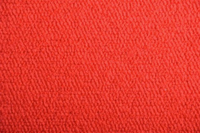 Kabátová látka s viditelnými očky sytě červené barvy PE36