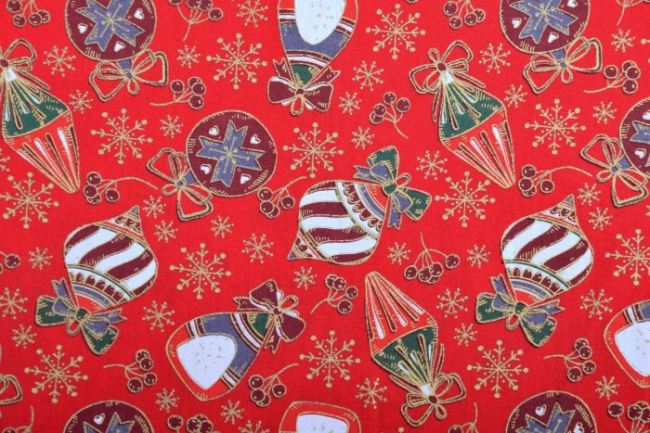Vánoční látka z bavlny v červené barvě s potiskem vánočních ozdob 12717/015