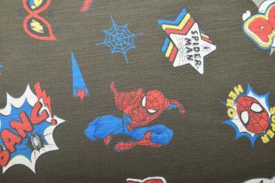 1 m bavlněného úpletu v khaki barvě s potiskem Spider-Man DS-KUP149