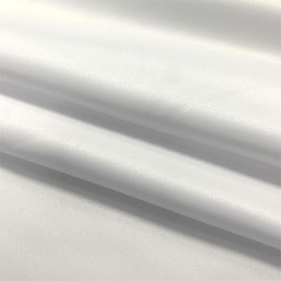 Svatební satén v bílé barvě 0105/001