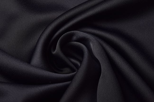 Kostýmová elastická látka v černé barvě AP61