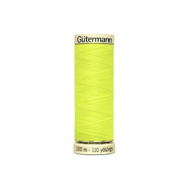 Univerzální šicí nit Gütermann ve svítivě žluté barvě 3835
