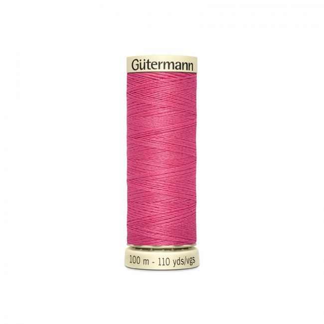 Univerzální šicí nit Gütermann v tmavě růžové barvě 890