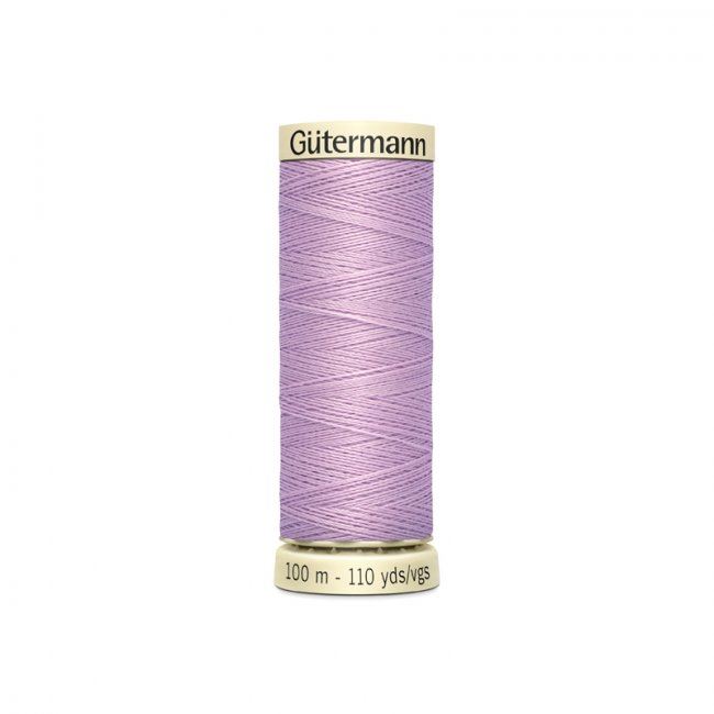 Univerzální šicí nit Gütermann ve světle růžové barvě s nádechem fialové barvy 441