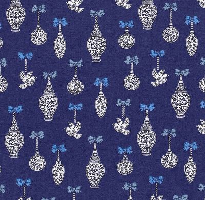 Vánoční látka z bavlny v modré barvě s potiskem ozdob 20770/008