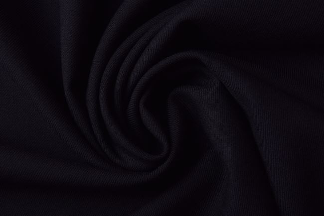 Obleková elastická látka v černé barvě MI131