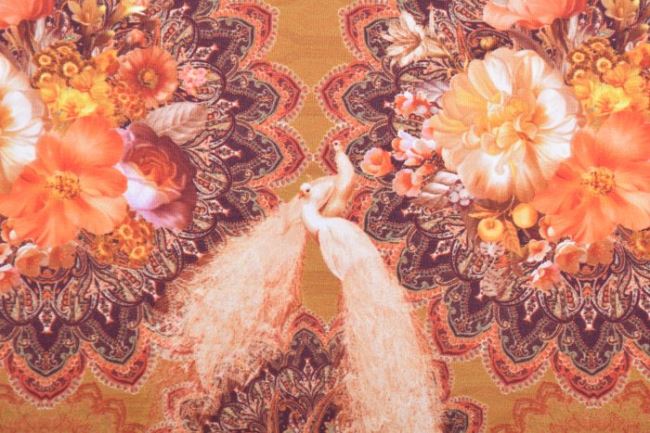 Bavlněný úplet v okrové barvě s digitálním potiskem květinových mandal a pávů 14921-08