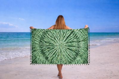 Pareo/sarong v zelené barvě s potiskem batiky BALI218