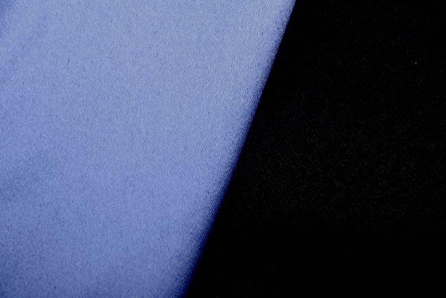 Korzetový satén v modré barvě TI182