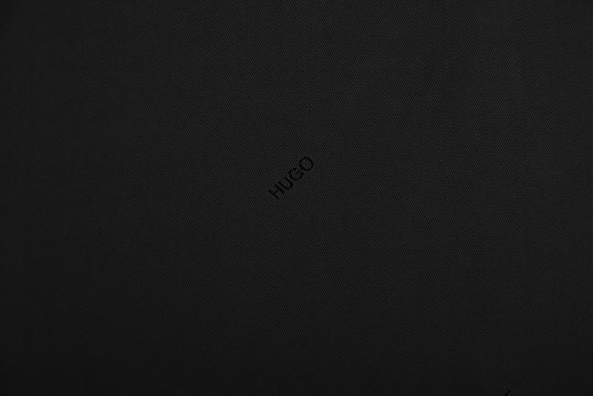 Podšívka polyesterová s tkaným slovem HUGO PVT296