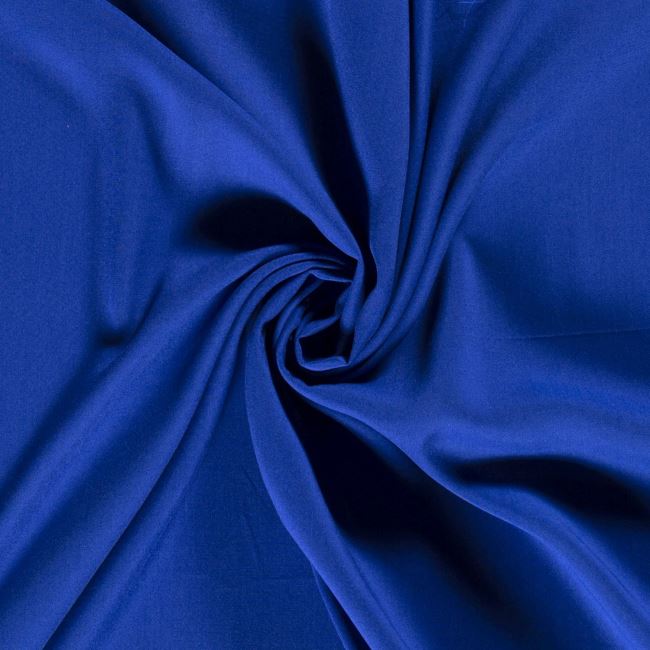 Viskózová látka v barvě královská modř 14299/005