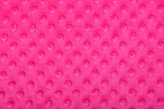 Minky fleece v sytě růžové barvě s vytlačenými puntíky 03347/017