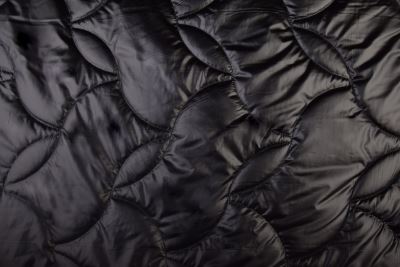 Prošev v černé barvě s ozdobným prošitím a podšívkou PL-D3/069