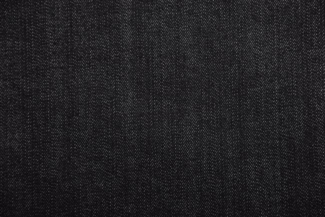 Džínovina v černé barvě AP70
