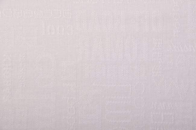 Košilovina ve smetanové barvě s tkaným vzorem nápisů BF010